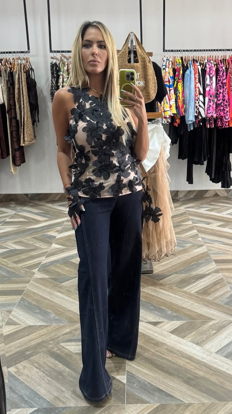 Sara Black Flower Blouse