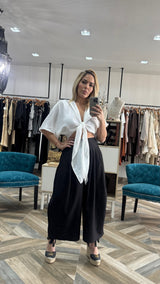 Capri black pants