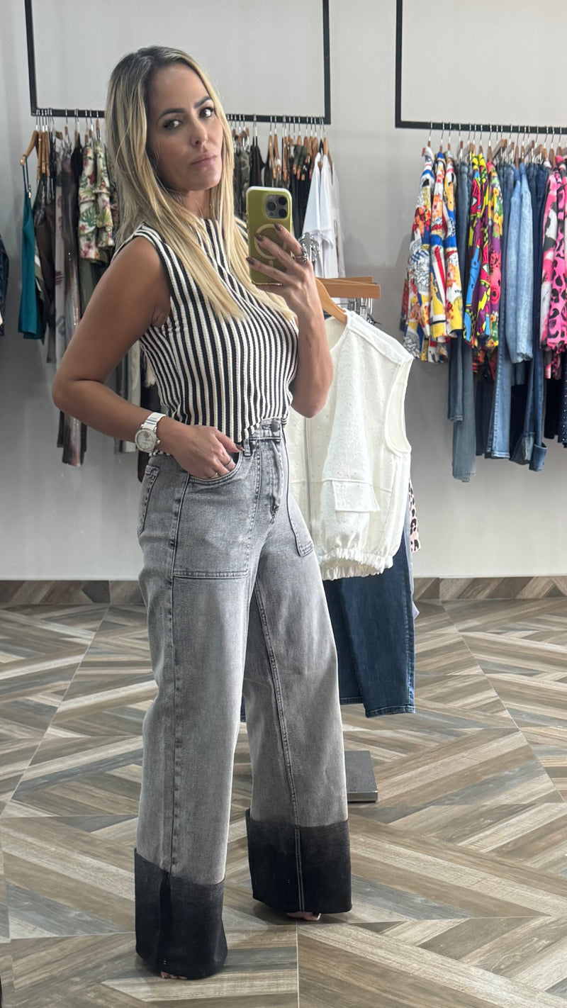 Sleeveless Mock Neck Knit Top