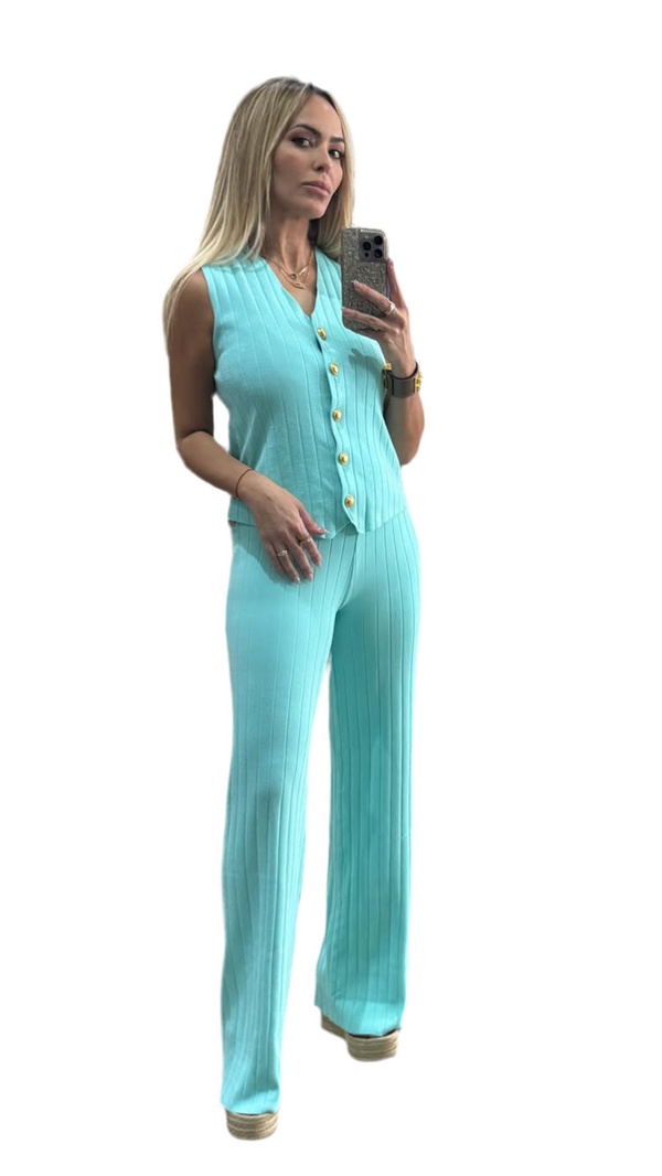 Soft Majesty Ribbed Knit Set