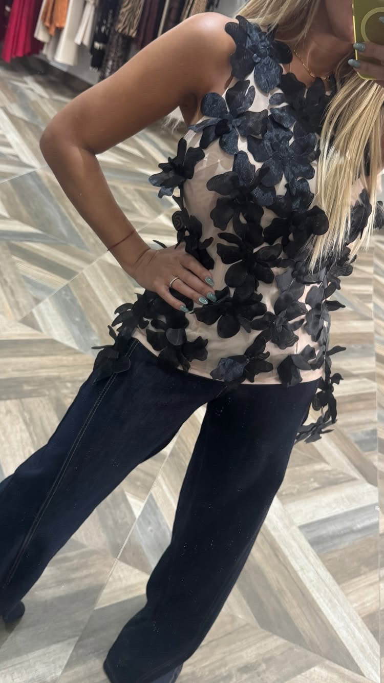 Sara Black Flower Blouse