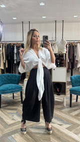 Capri black pants