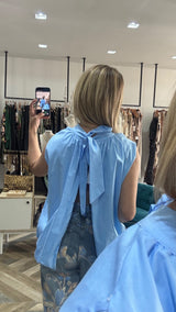 Bubble back knot top