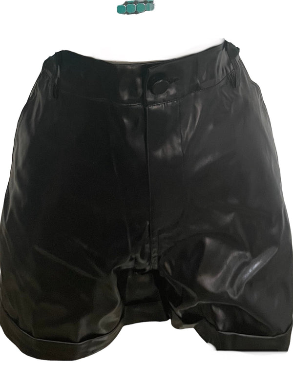 Black matte short