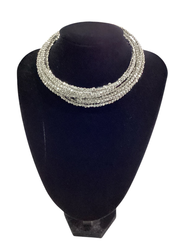 Mila Choker