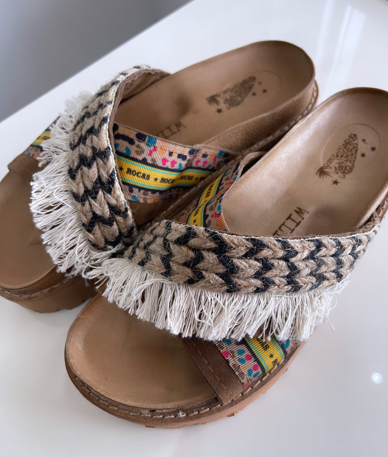 Luau Rocas Sandals